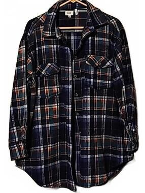 BKE size large flannel button up plaid shacket